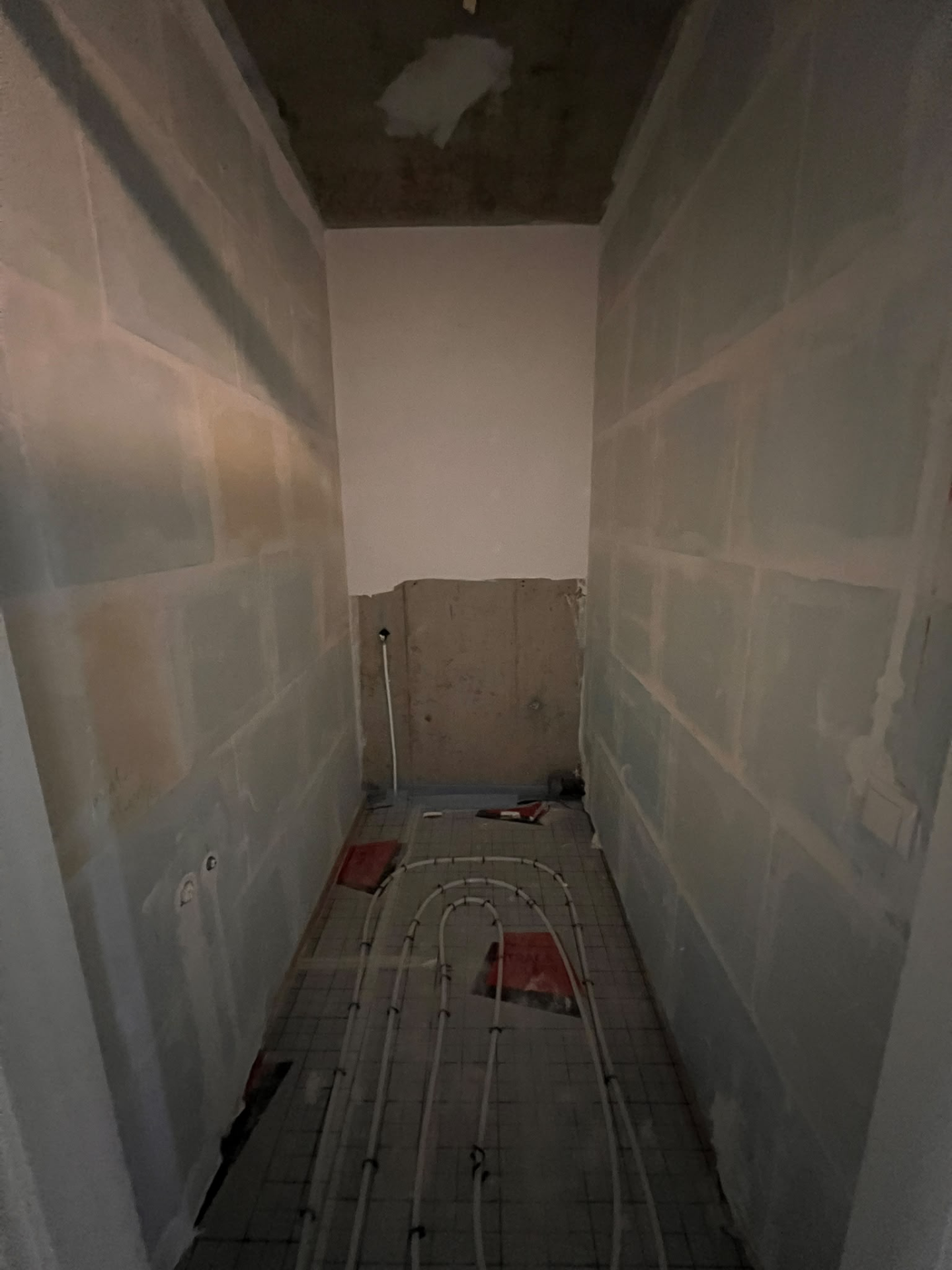 Toilet — van casco naar premium afwerking — voor